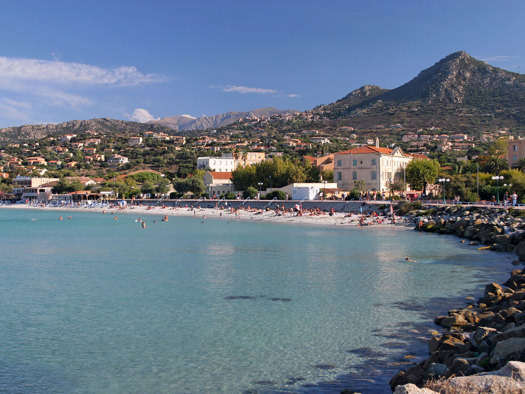 La Corse Entre Terre Et Mer Geo