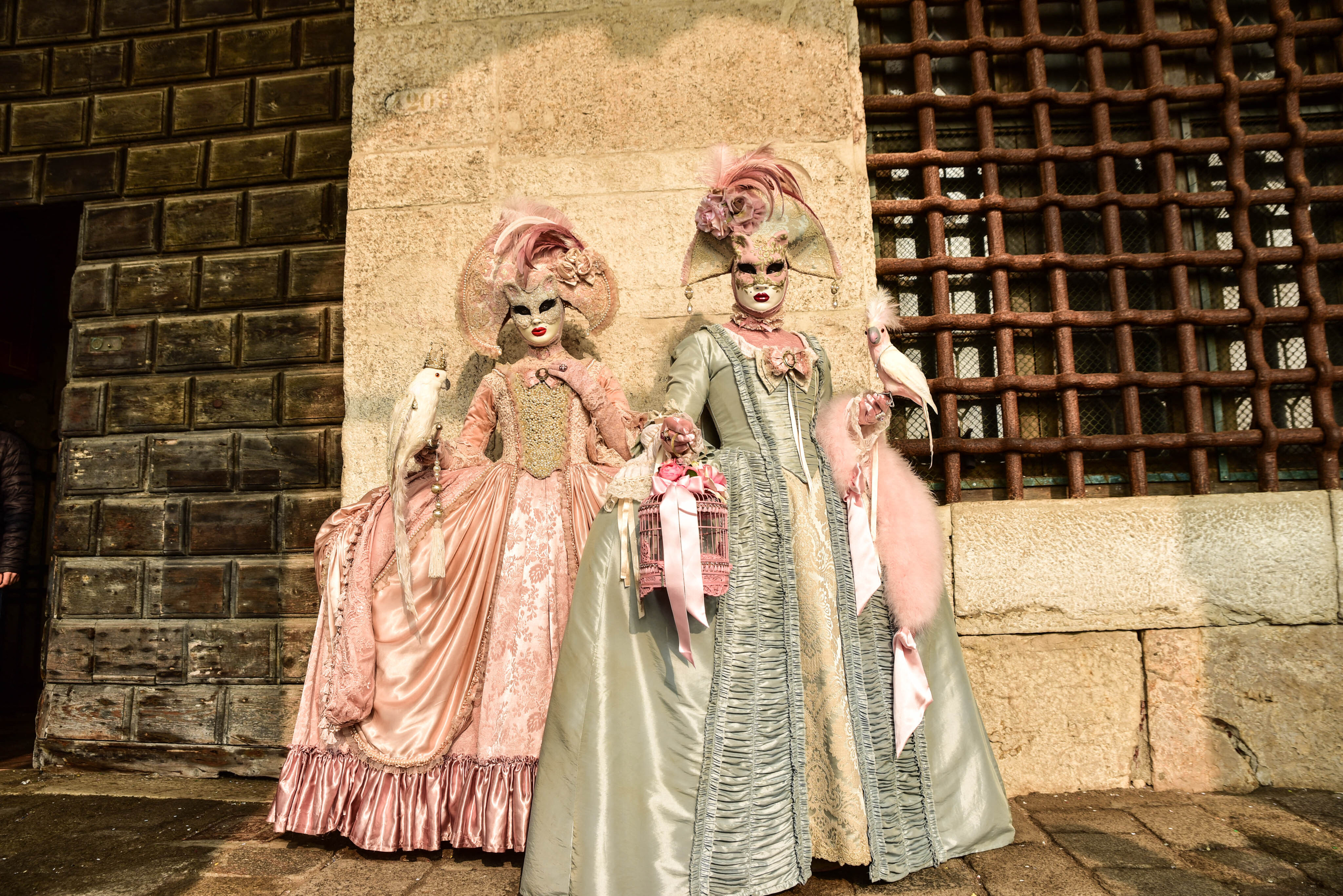 Mardi Gras : les incroyables costumes du carnaval de Venise 2023 - Ça  m'intéresse