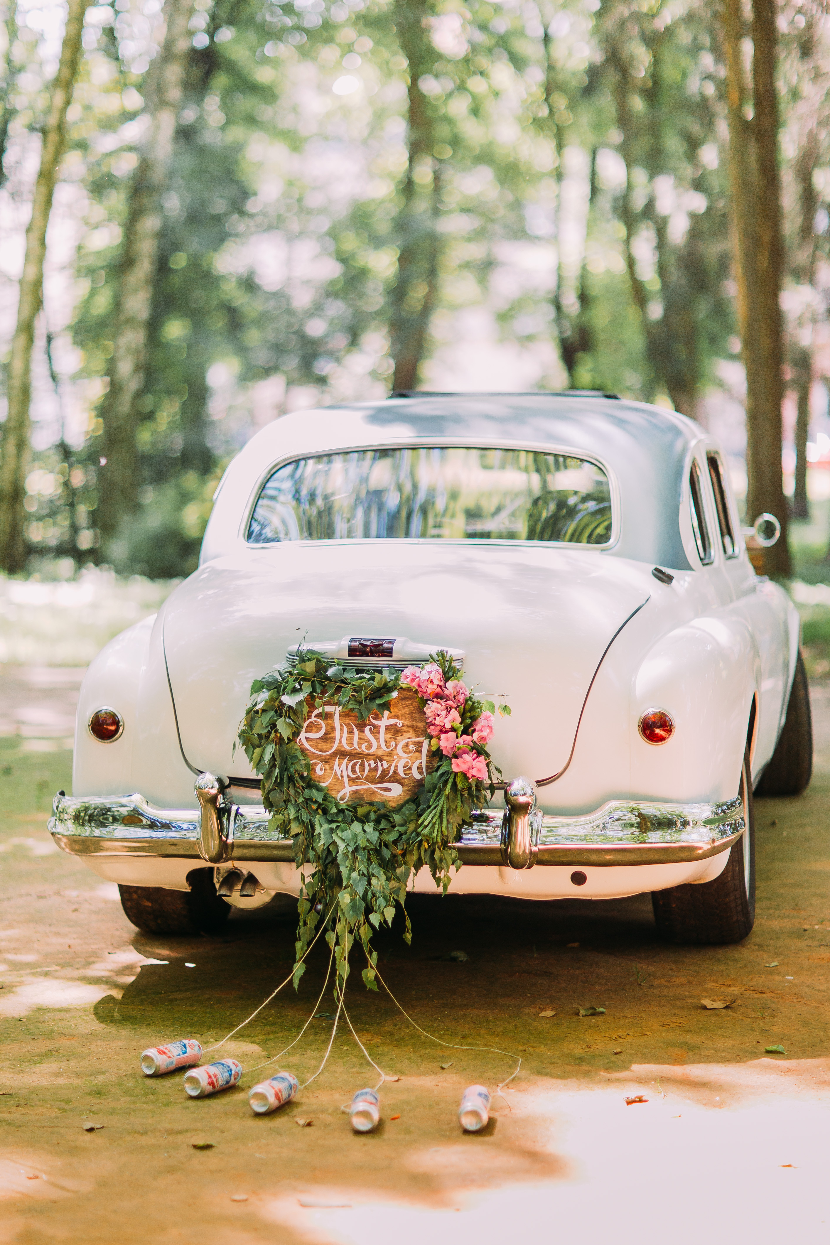 Décoration voiture mariage – 55 idées de déco romantique