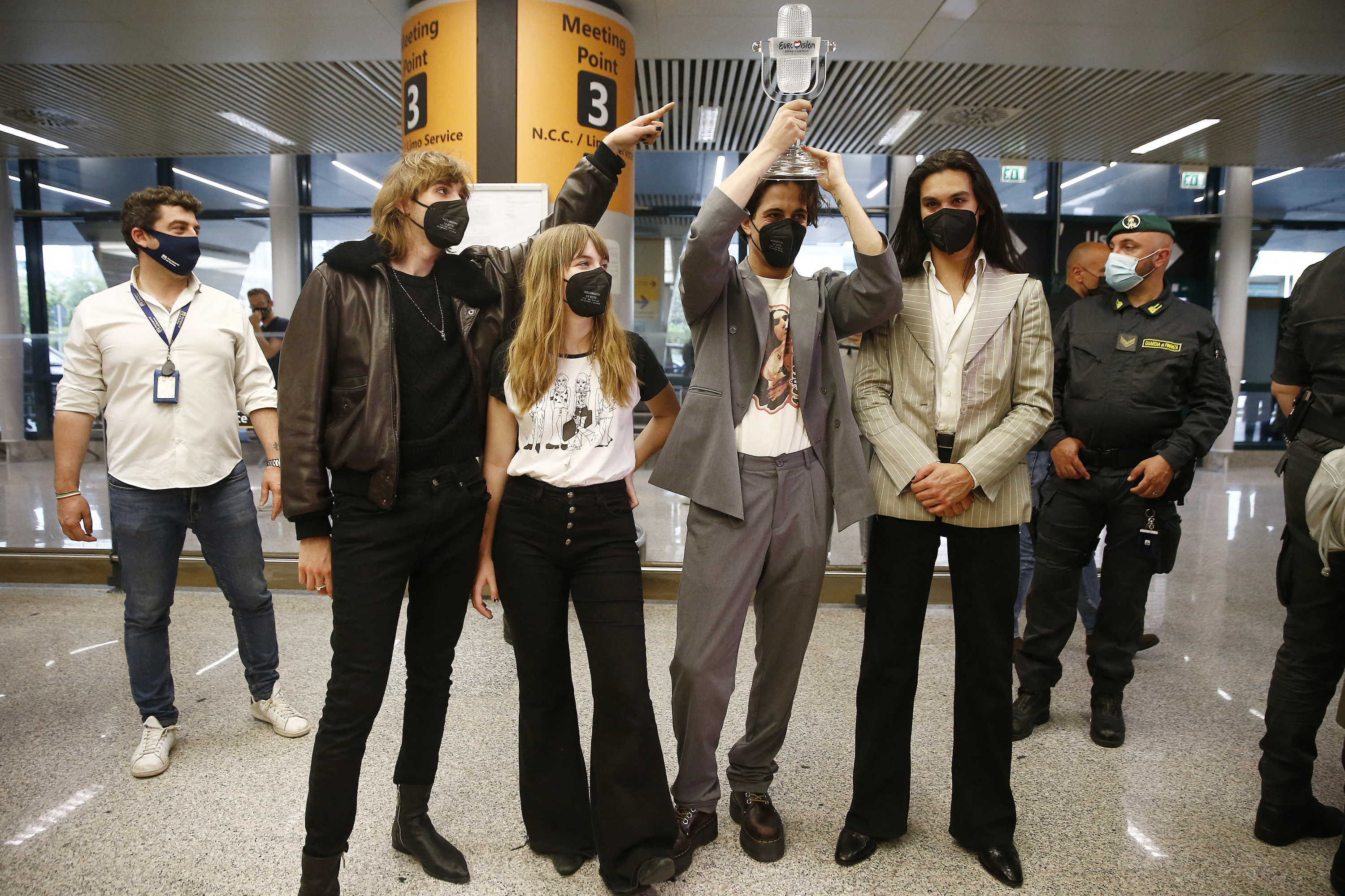 Photos Maneskin De Retour En Italie Apres L Eurovision Malgre Le Scandale Gala