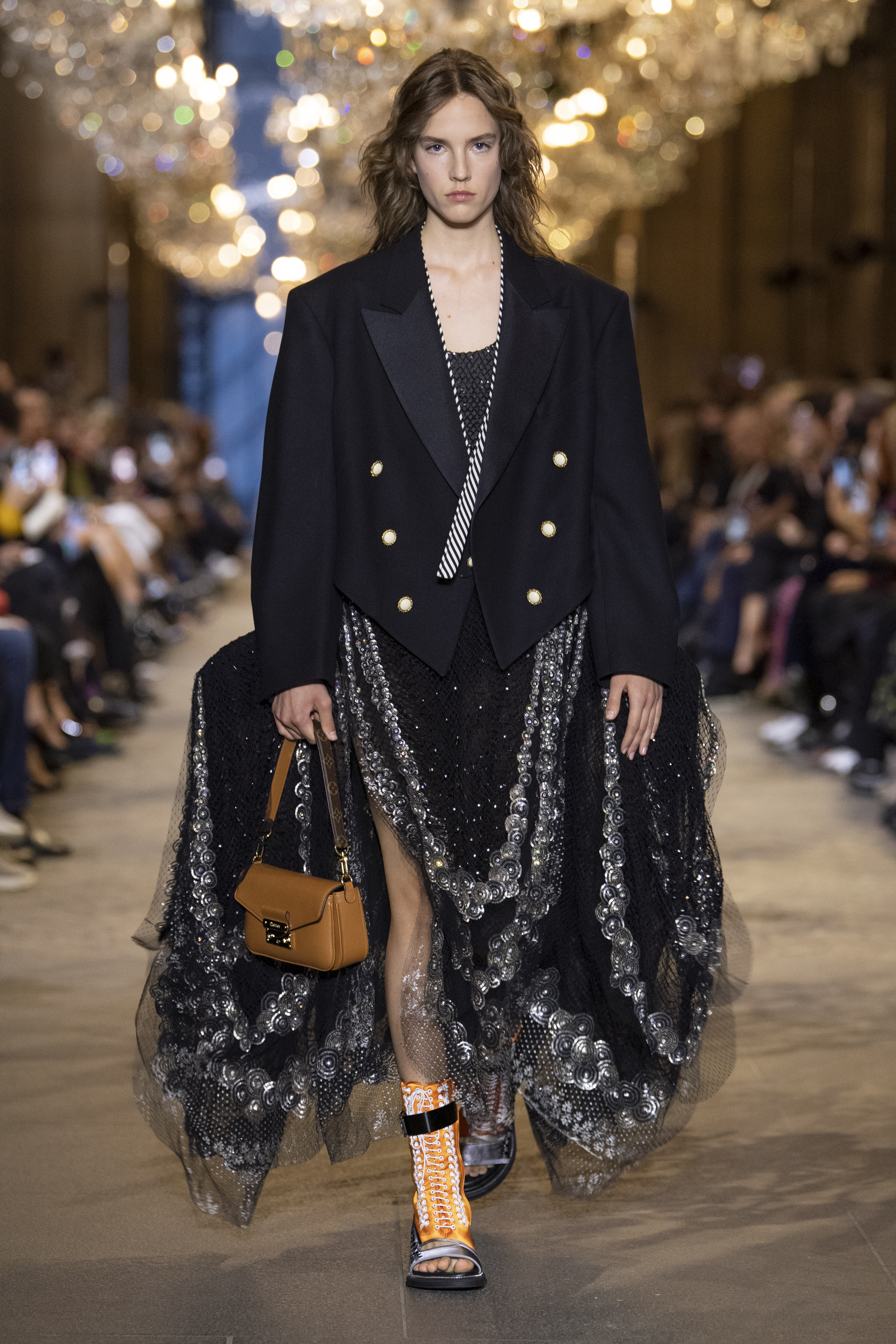 PHOTOS - Défilé Louis Vuitton printemps-été 2022 - Gala