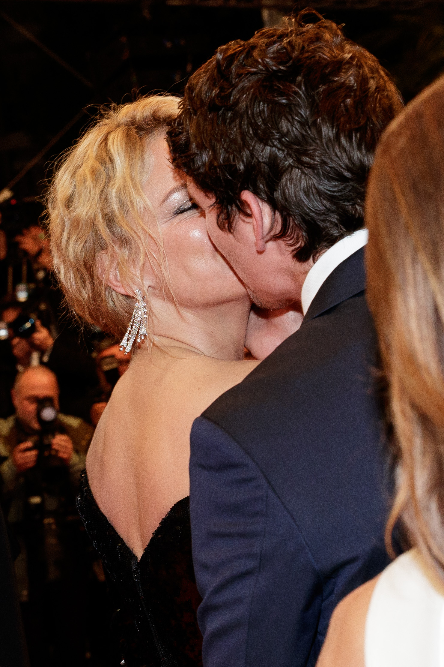 Virginie Efira Et Niels Schneider Difference Dage PHOTOS - Virginie Efira et Niels Schneider : les plus belles photos du  couple - Gala