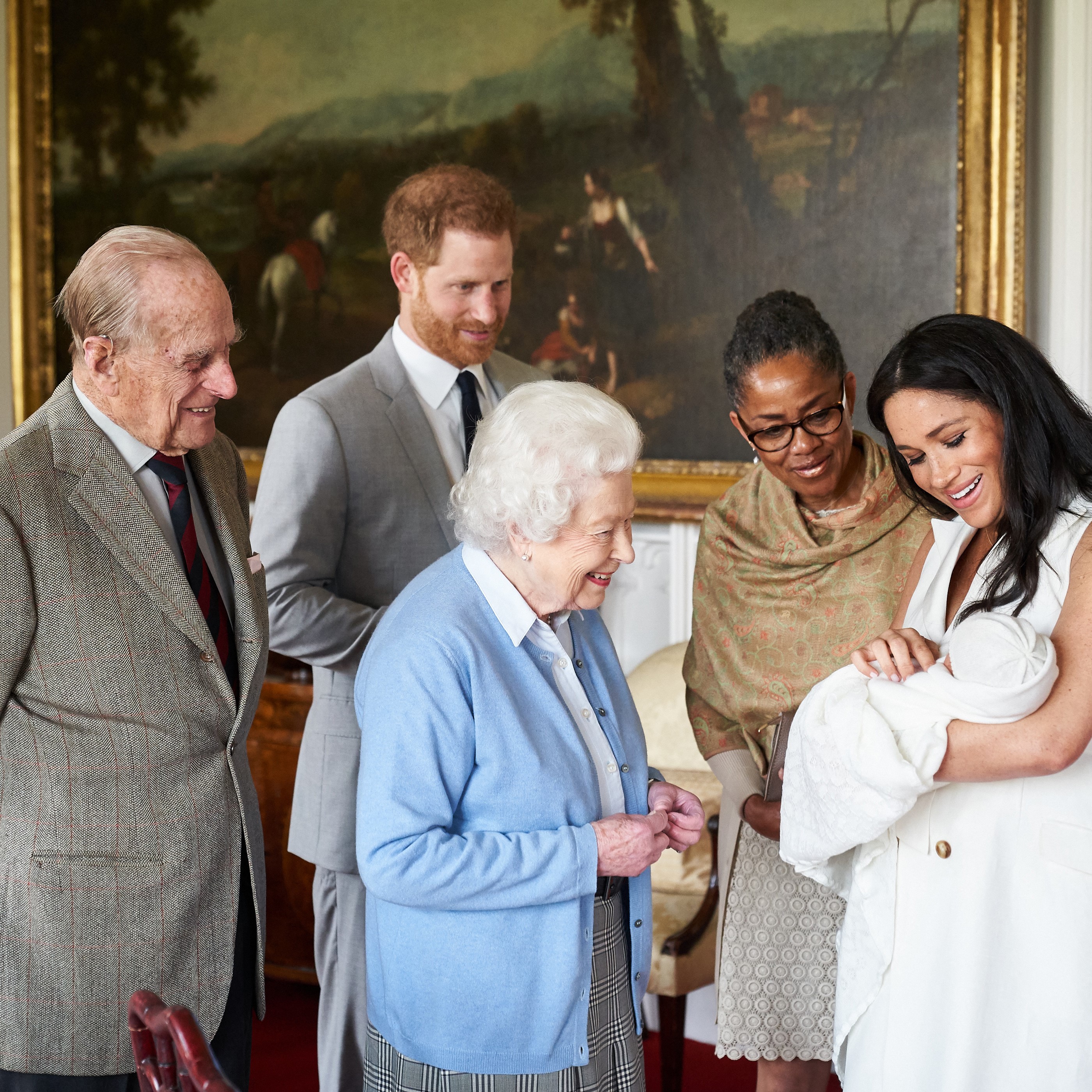 Photos Elizabeth Ii Une Reine Amoureuse Ses Plus Belles Photos Avec Le Prince Philip Gala