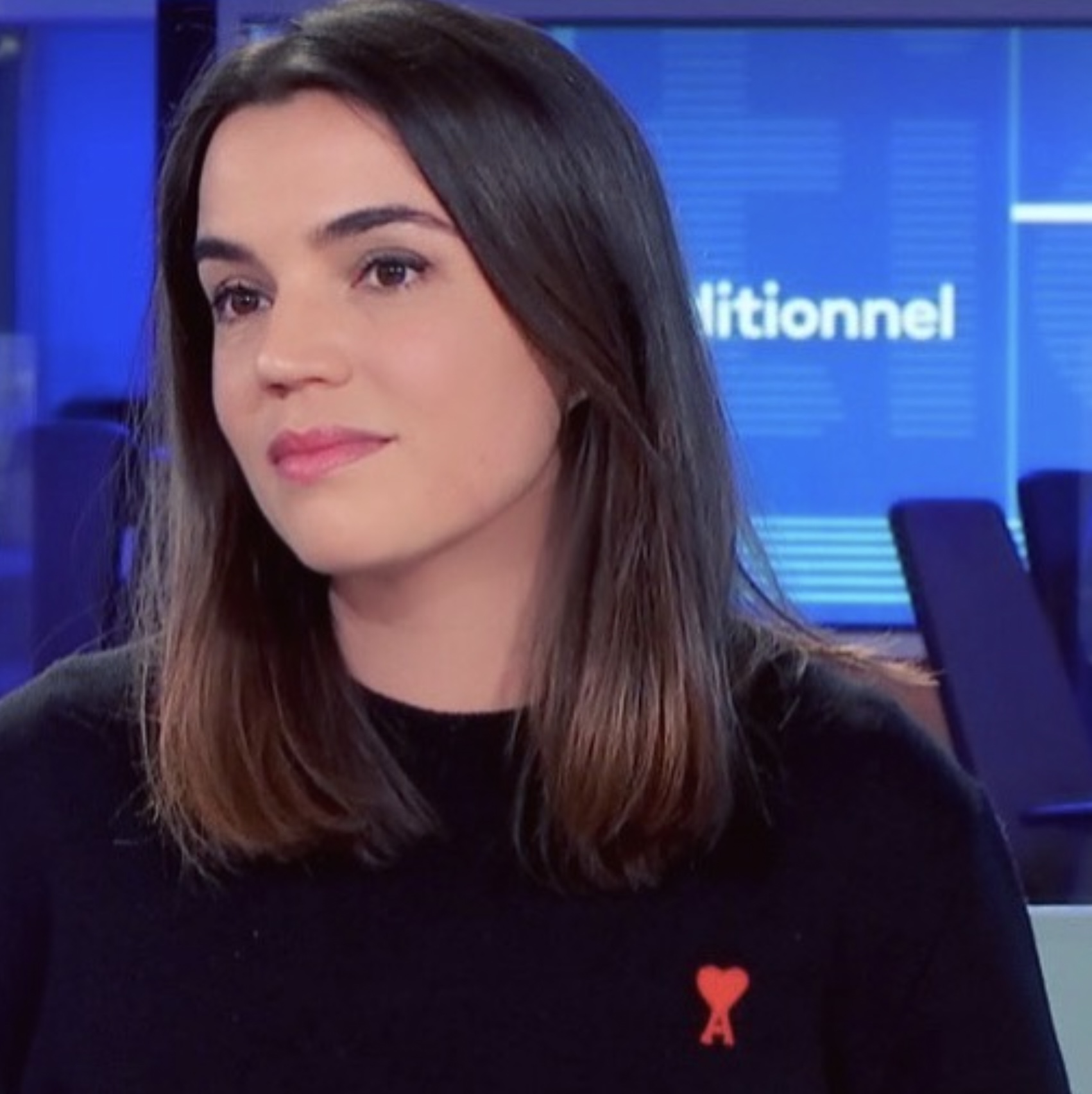 Cécile Grès : les plus belles photos Instagram de la journaliste sportive -  Télé 2 Semaines