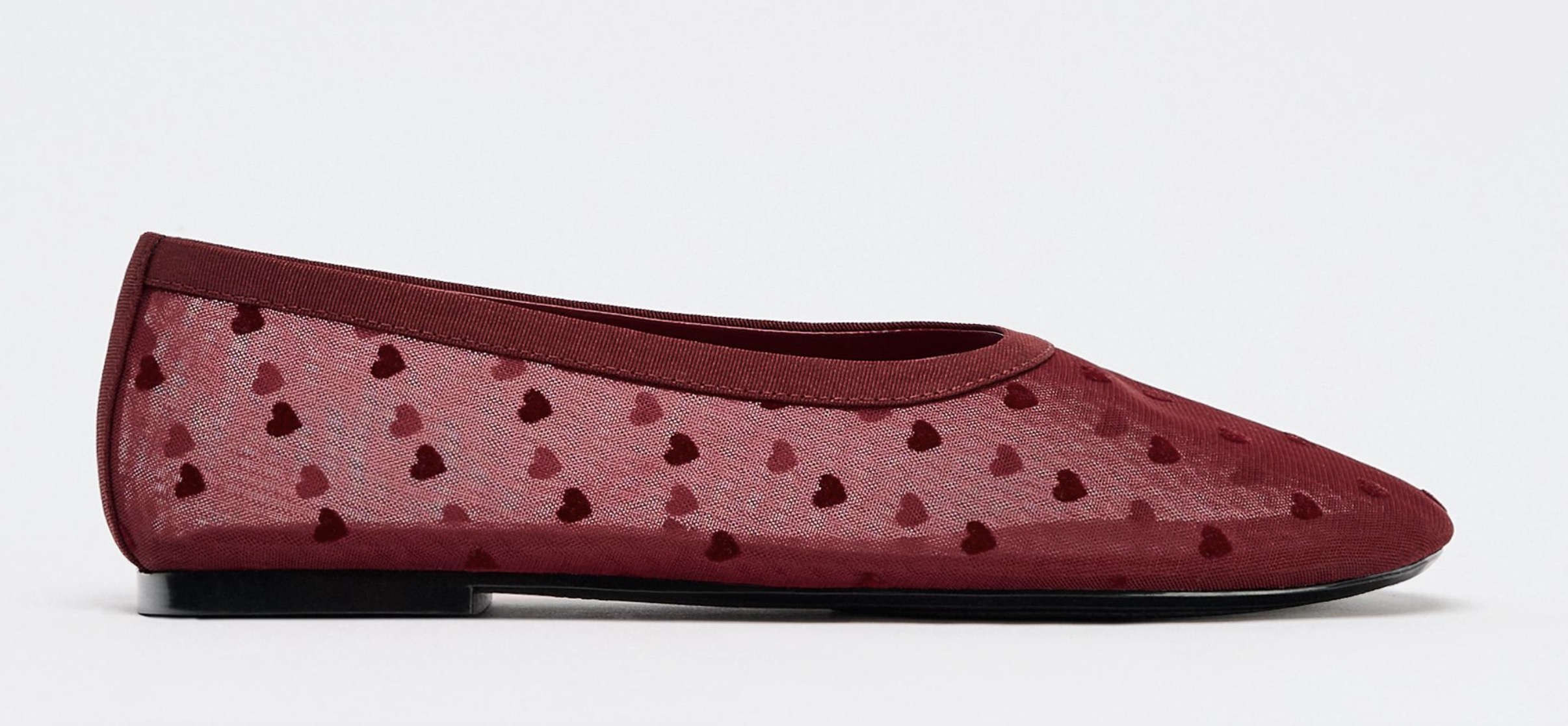Ballerines ZARA Noires à Bout Pointu Clouté - Pointure 39, Faux Cuir, Occasion Très Bon état