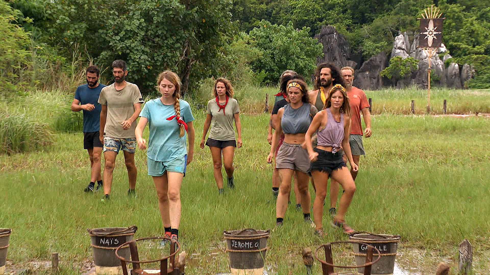 Koh-Lanta, la Revanche des 4 Terres : Naïs remporte la mythique épreuve de  la boue, Gaëlle trouve un collier particulier, Joana en mauvaise posture...  Revivez le onzième épisode de la saison - Voici